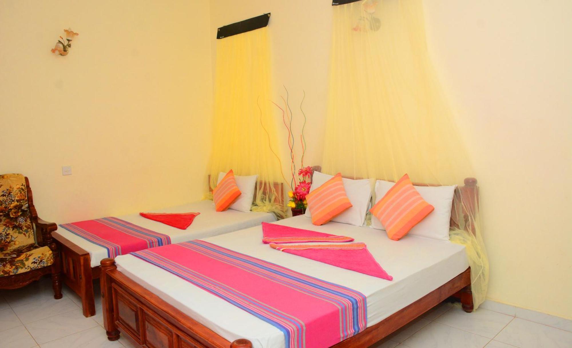 Hotel Tissa Rainbow Guest & Yala Tissamaharama Exterior foto
